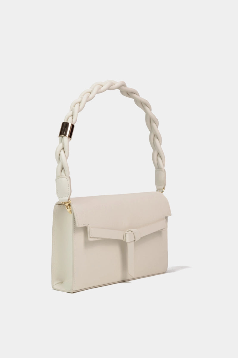 bolsa de diseñador hecha en piel estilo chanel 