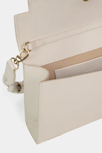 bolsa con detalle de lujo estilo palacio de hierro 
