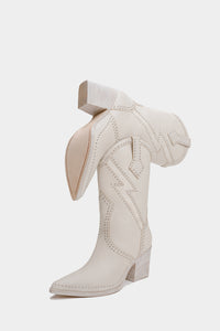 botas estilo western color blancas con tachuelas