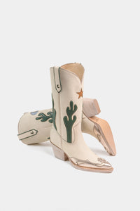 Country western fashion boots like lady gaga