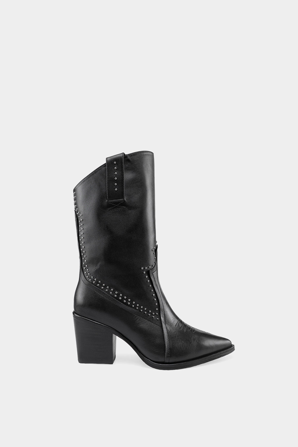 bota de piel negra
