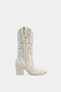 Botas western blancas estilo tecovas con estoperoles