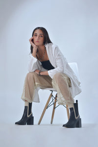 botines de moda en piel con tacón de cuero color negro y blanco 