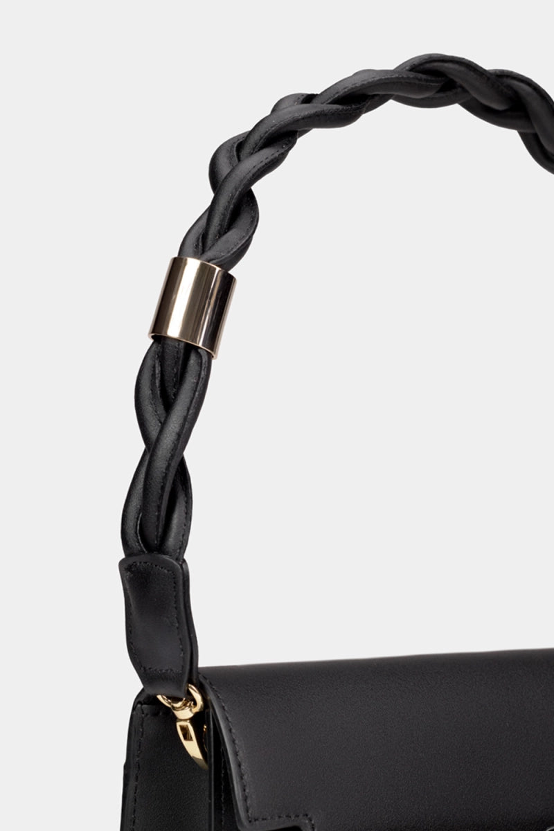 bolso color negro elegante estilo belinda