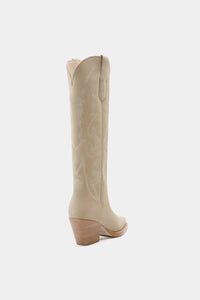 botas de piel gamuza color hueso estilo ariana grande
