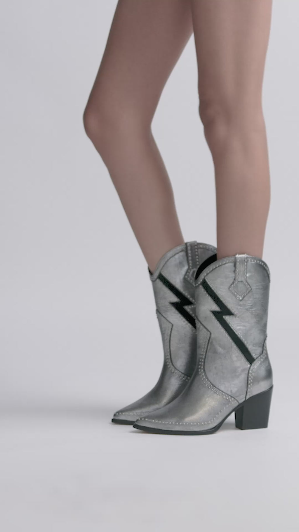 eacecea17c04416f1bbf36252e598f680.mp4